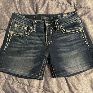 Miss Me Mid short size 28 shorts LIKE NEW